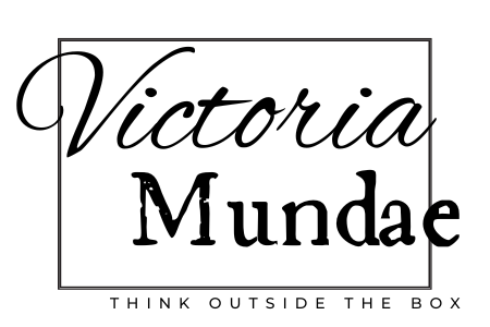 Victoria Mundae - Author & Paranormal Radio Host